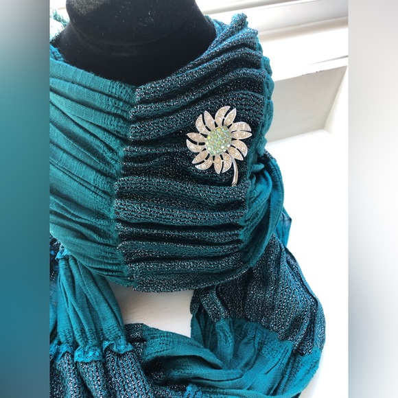 🎉❤️Vintage Sarah Coventry Silver Tone Flower Brooch - Picture 7 of 8